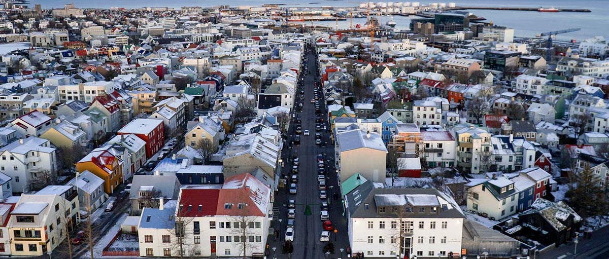 Hr&aelig;&eth;slu&aacute;r&oacute;&eth;ur um &oacute;ver&eth;trygg&eth; l&aacute;n